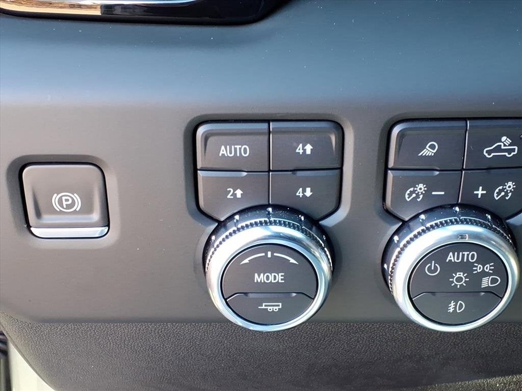 2024 GMC Sierra 3500 HD AT4