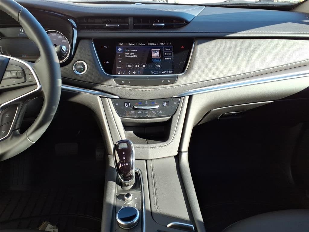 2025 Cadillac XT5 Luxury