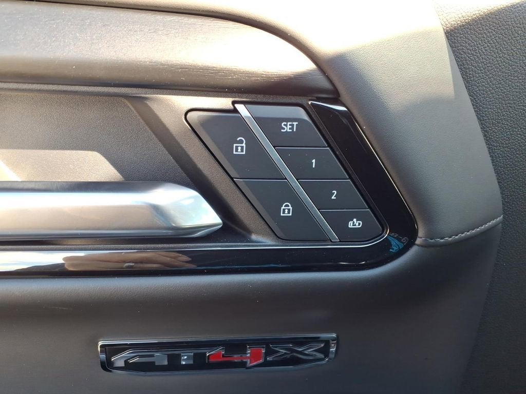 2025 GMC Sierra 1500 AT4X