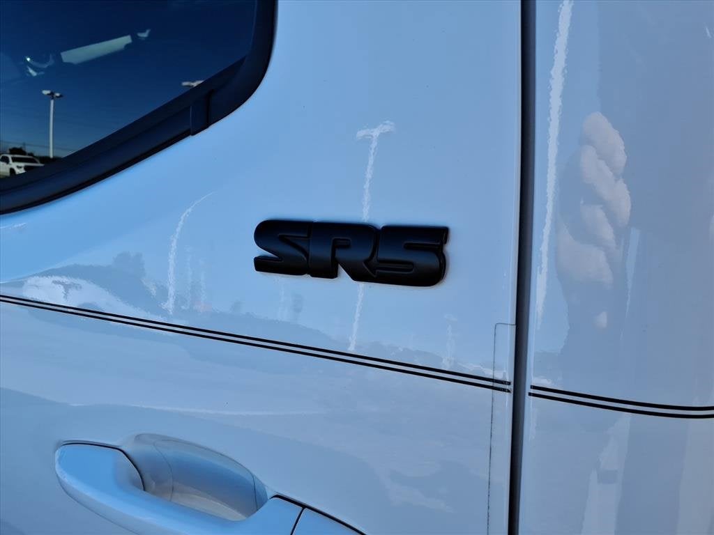 2023 Toyota Tacoma 2WD SR5