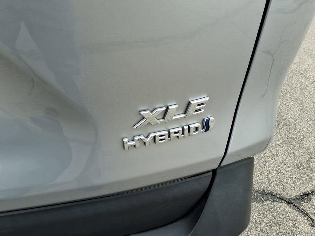2024 Toyota RAV4 Hybrid XLE