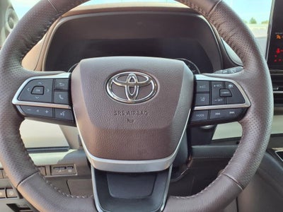 2022 Toyota Sienna Platinum