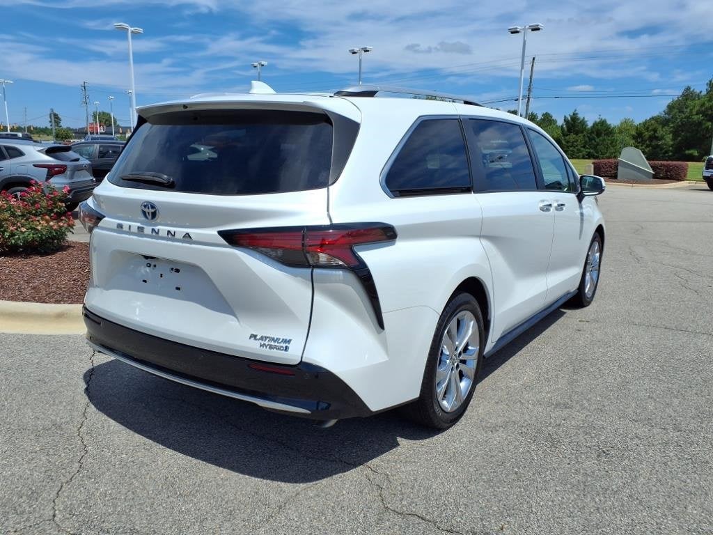 2022 Toyota Sienna Platinum