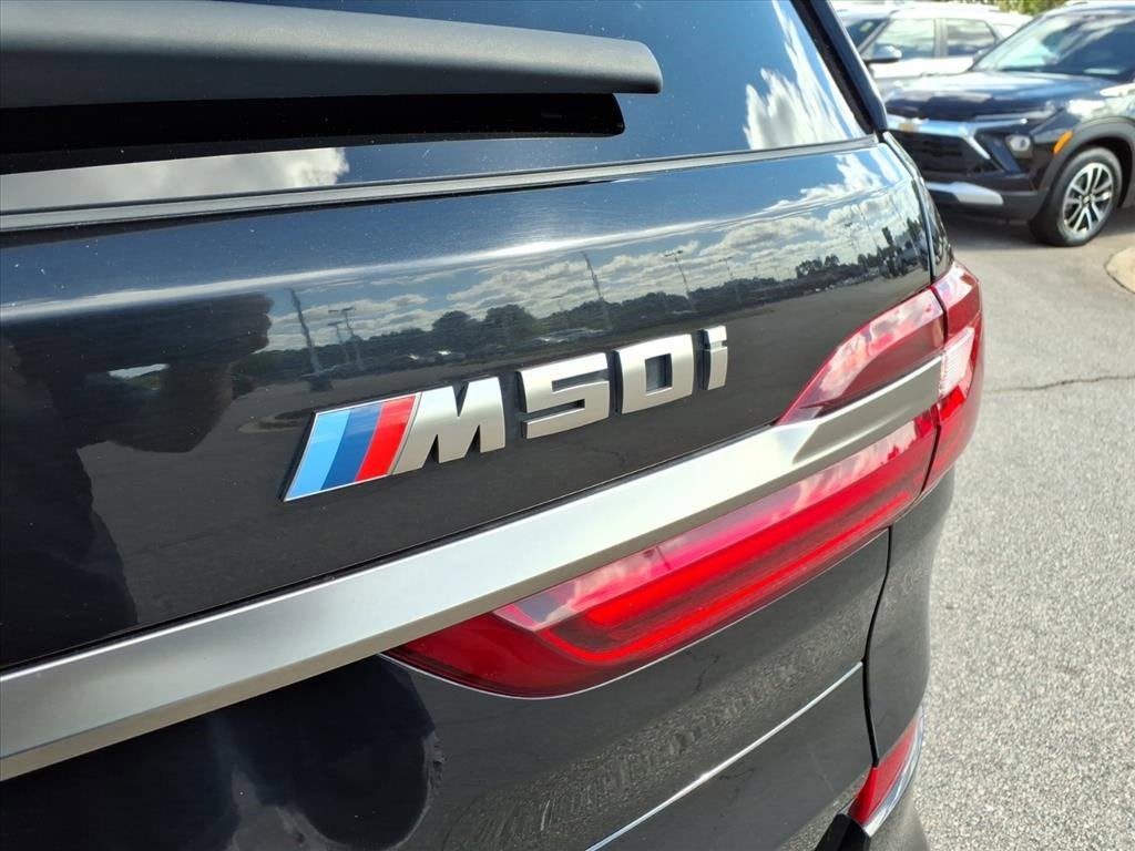 2022 BMW X7 M50i