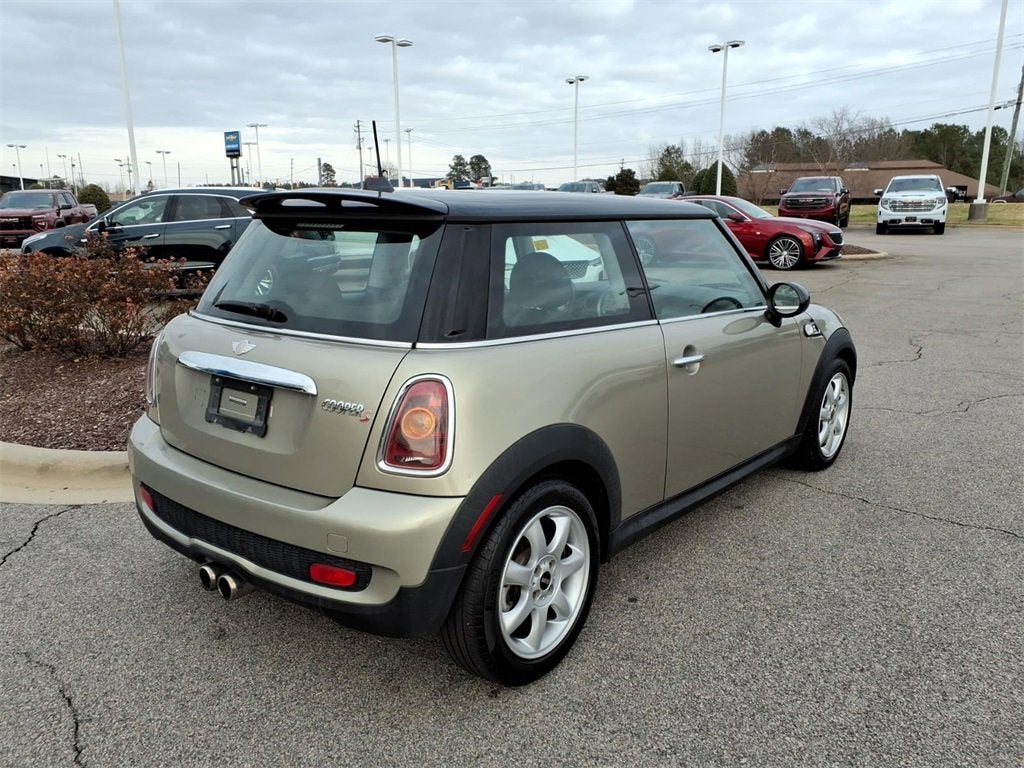 2009 MINI Hardtop 2 Door Cooper S
